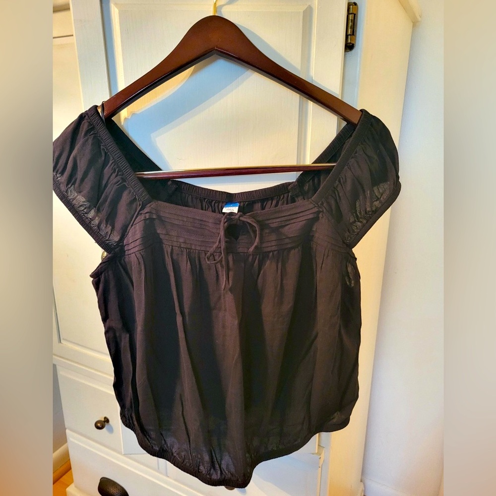 Cap sleeve blouse Size L
